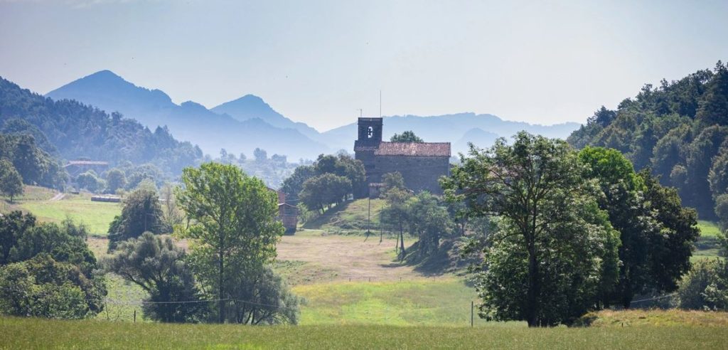 les lloses girona iglesia